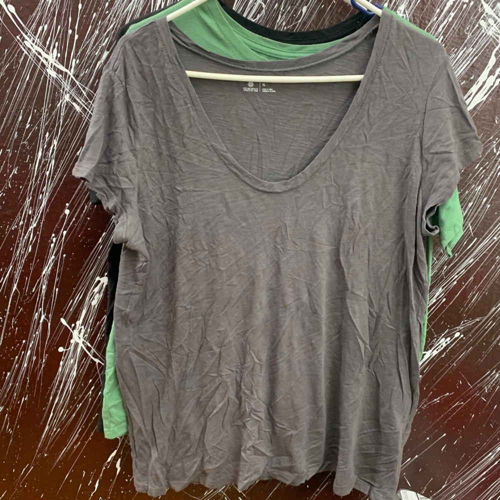 Lot of 3 Womens XL T-Shirts Susina Time and Tru Positivitee Grey Green Black